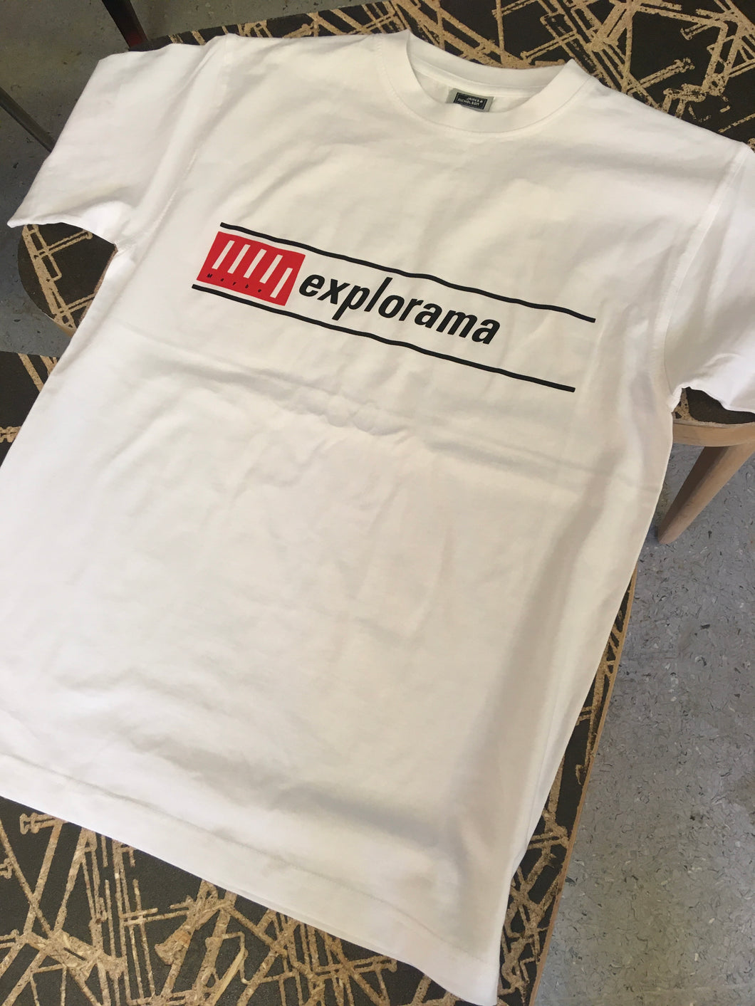 T-Shirt | MAYBE EXPLORAMA